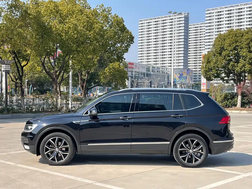 Volkswagen Tiguan L 2019 — фото 4