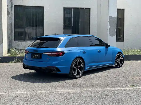 Audi RS 4 2021