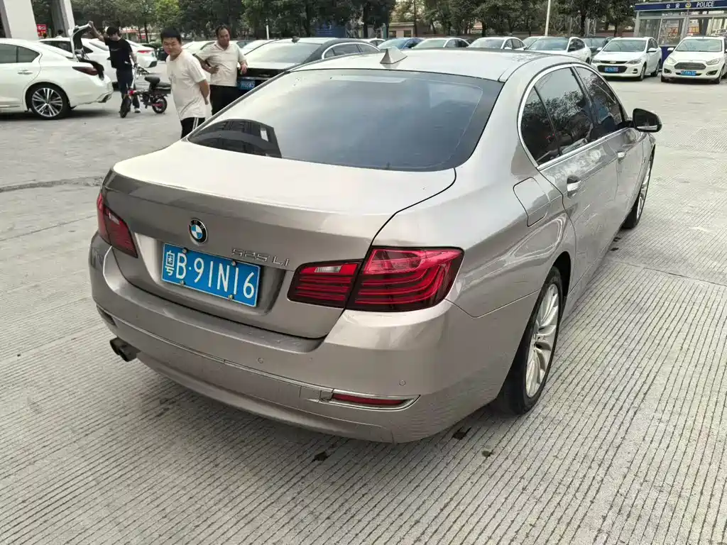 BMW 5 Series 2015 — фото 5