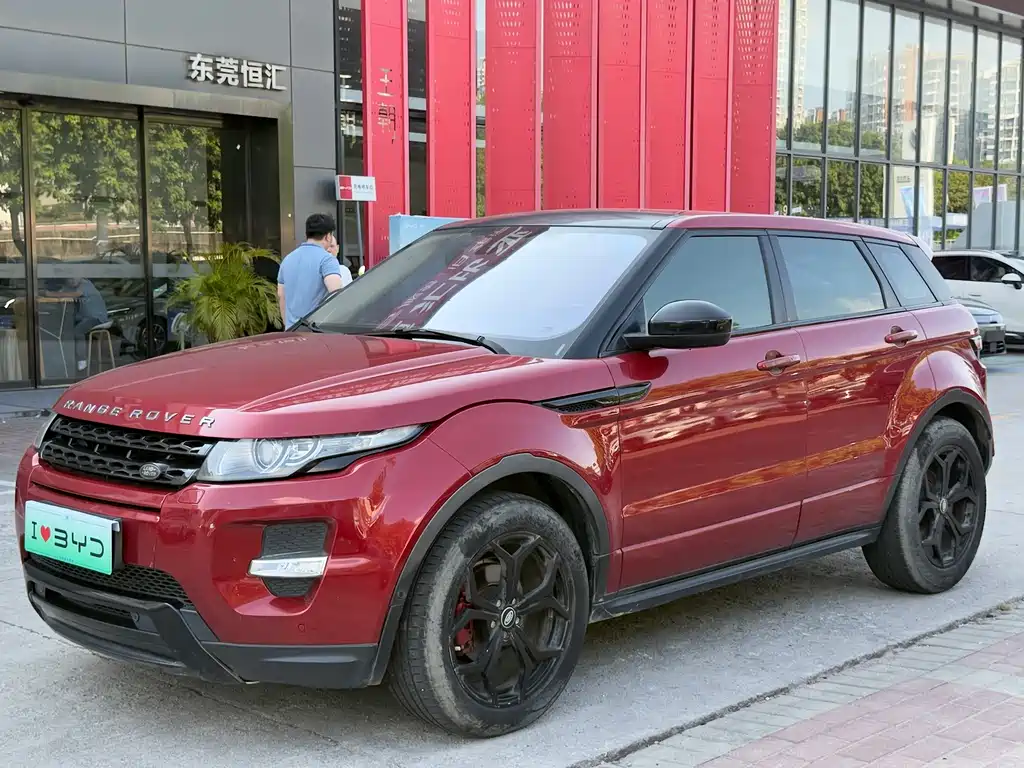 Land Rover Range Rover Evoque 2015 — фото 1