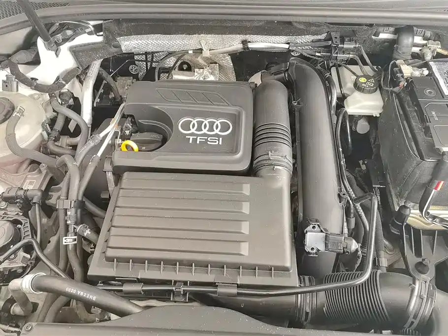 Audi Q3 2020 — фото 10