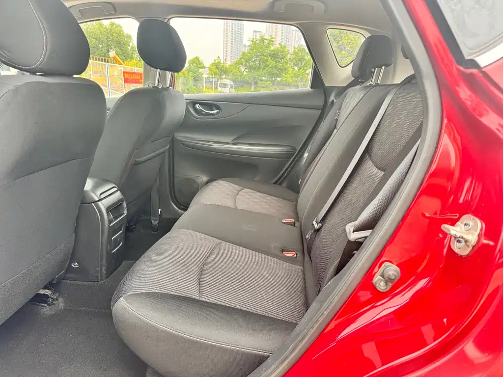 Nissan Tiida 2019 — фото 15