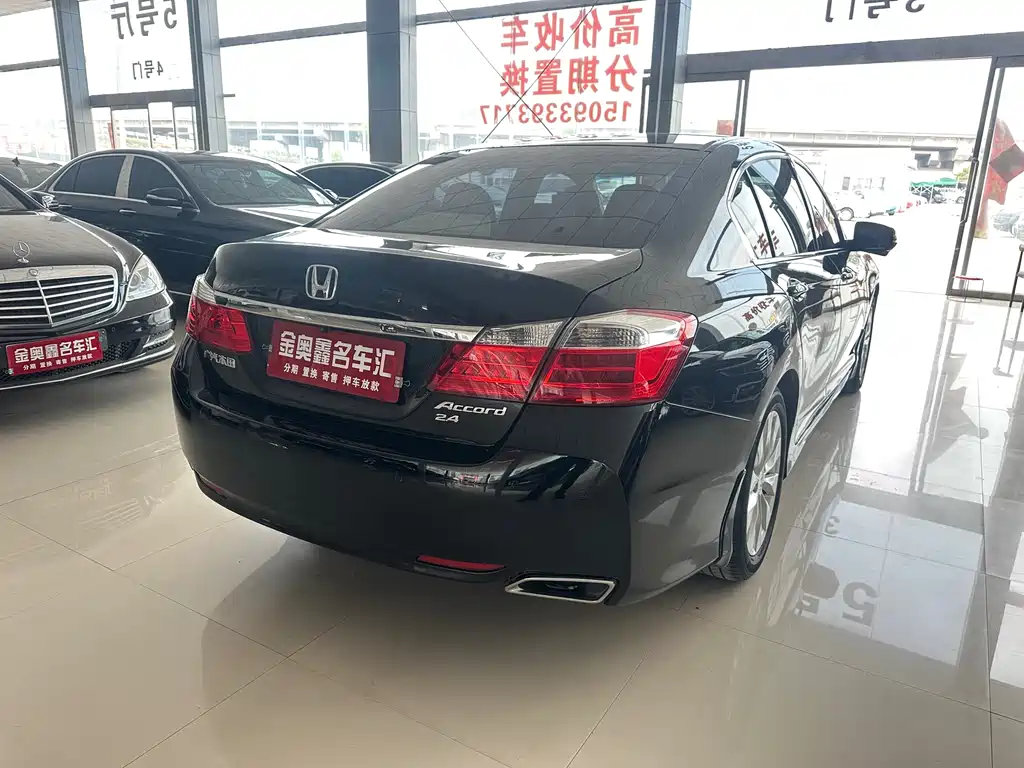 Honda Accord 2013 — фото 17