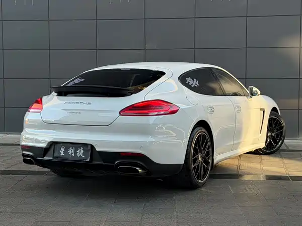 Porsche Panamera 2014