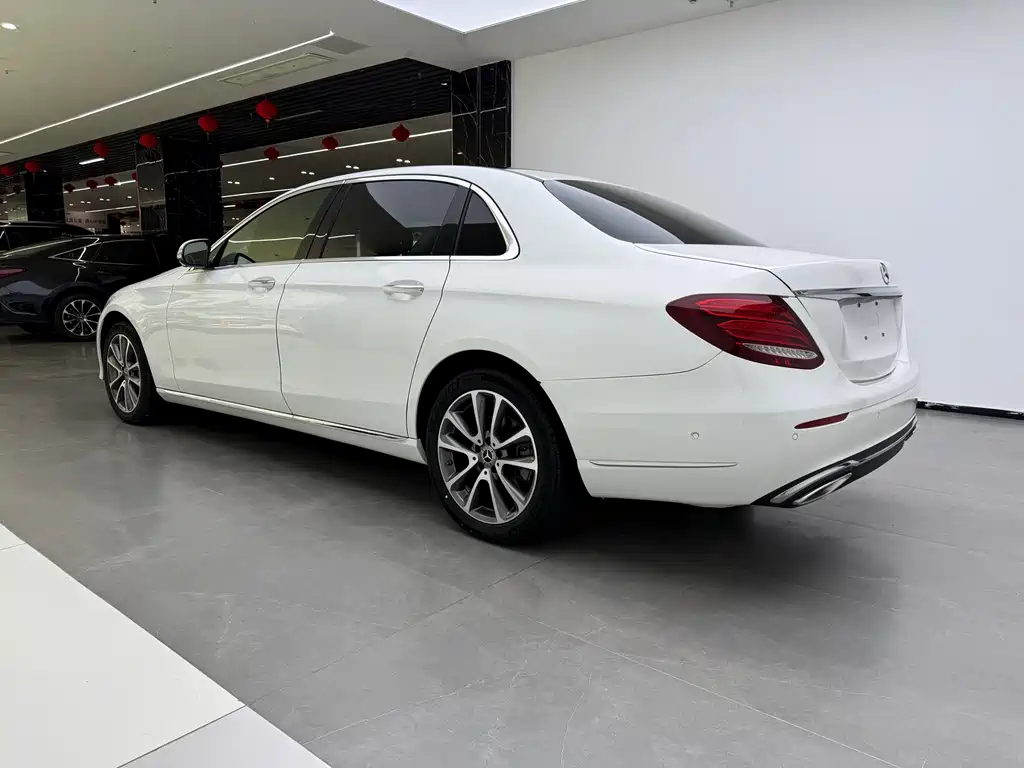 Mercedes-Benz E-Class 2019 — фото 4