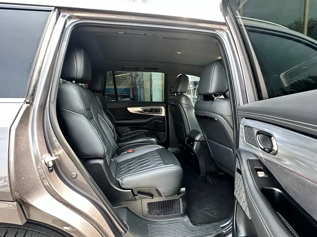 GAC Motor Trumpchi GS8 2022 — фото 13