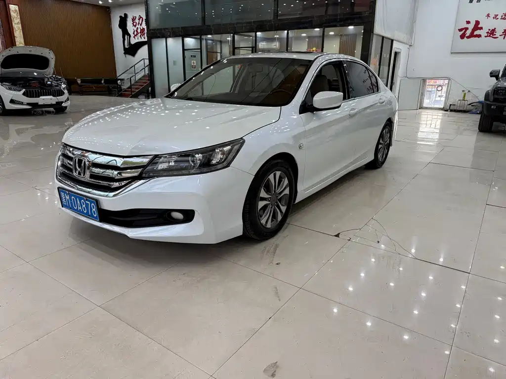 Honda Accord 2015 — фото 2