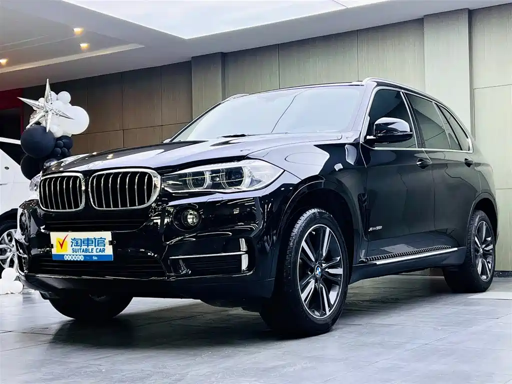 BMW X5 2018 — фото 1