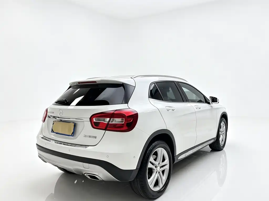 Mercedes-Benz GLA 2015 — фото 8