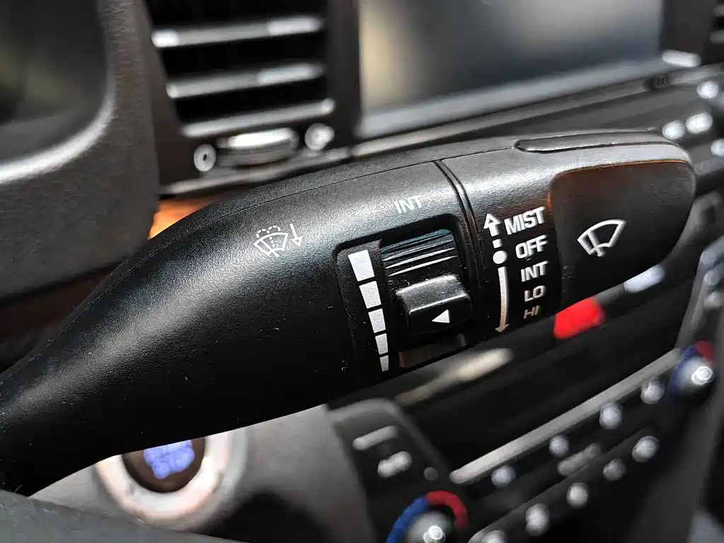 Hyundai Elantra 2017 — фото 10
