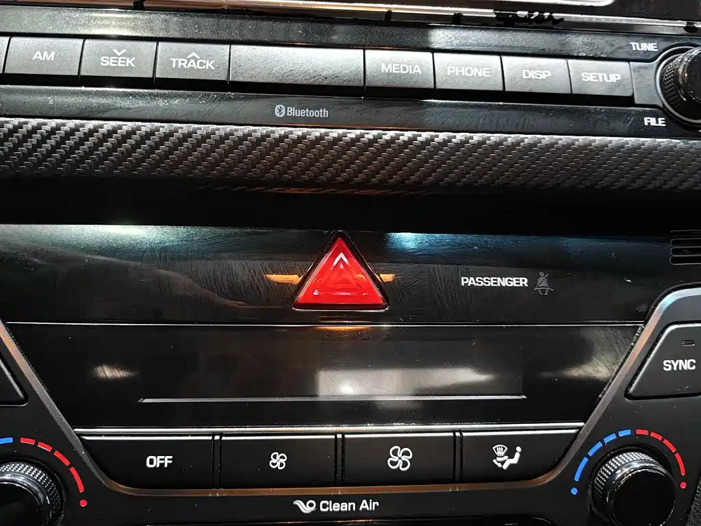 Hyundai Elantra 2017 — фото 31
