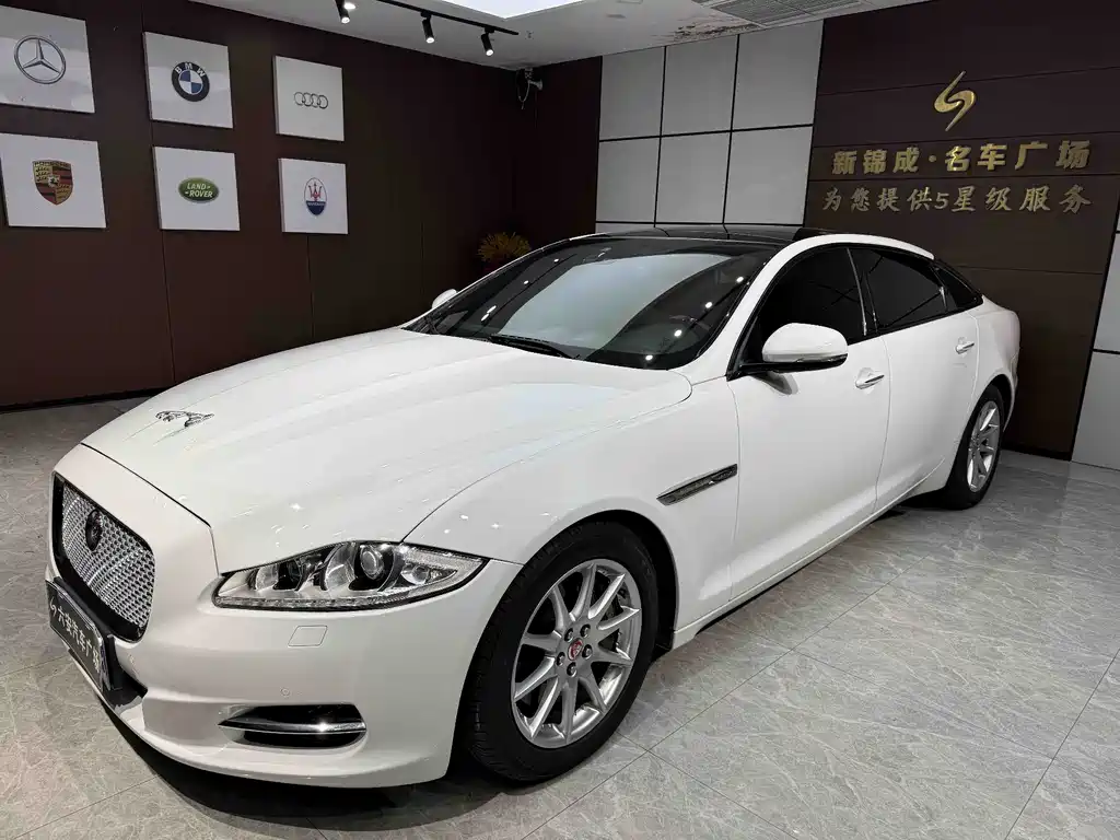 Jaguar XJ 2014 — фото 1