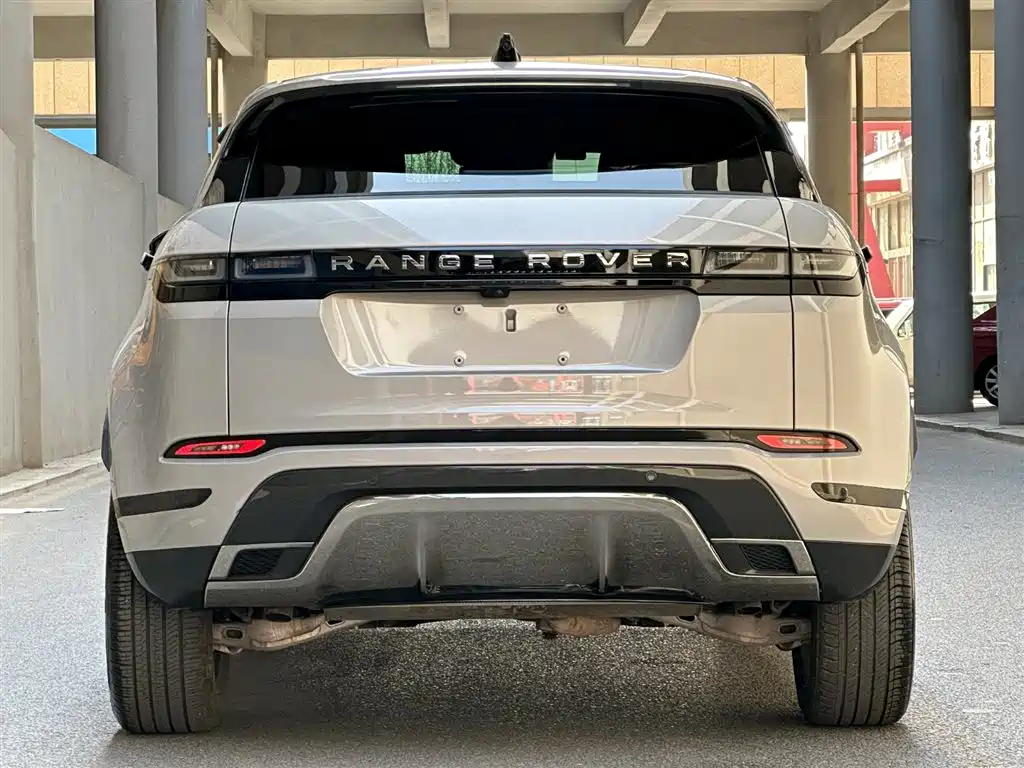 Land Rover Evoque 2023 — фото 4