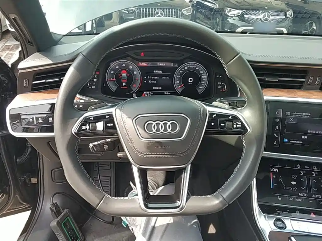 Audi A6L 2023 — фото 11