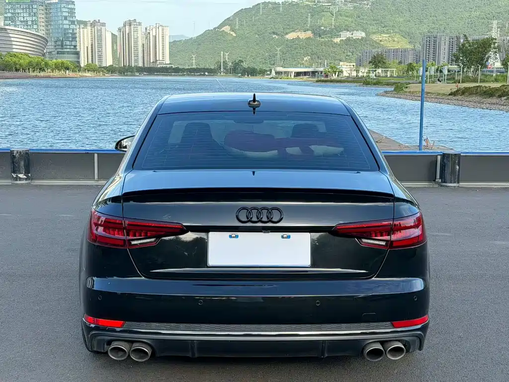 Audi S4 2019 — фото 8
