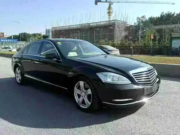 Mercedes-Benz S-Class 2010