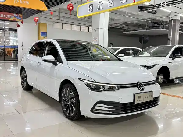 Volkswagen Golf 2022