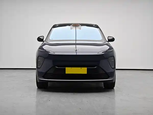 NIO ES8 2023