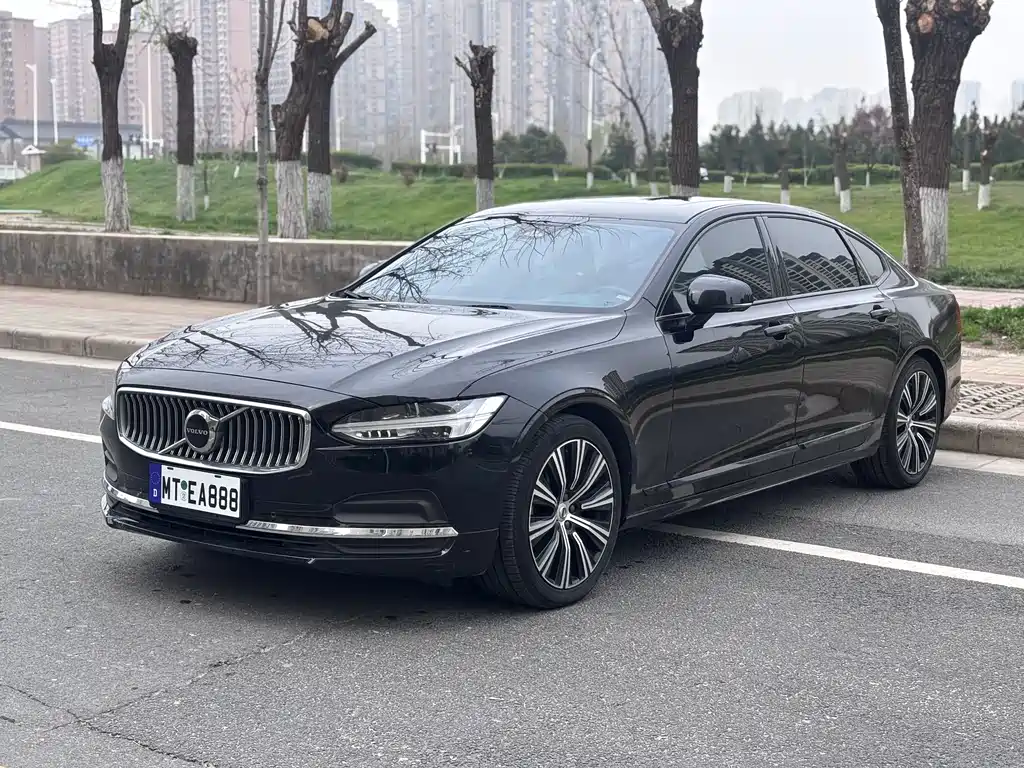 Volvo S90 2022 — фото 1