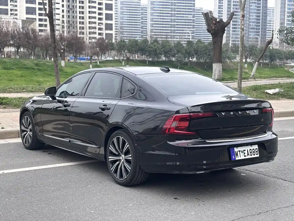 Volvo S90 2022 — фото 9