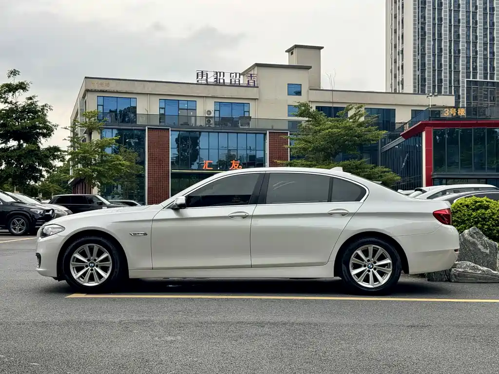 BMW 5 Series 2016