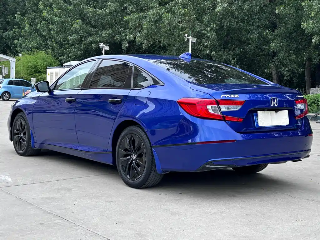 Honda Accord 2018 — фото 13