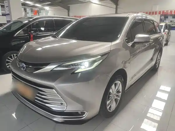 Toyota Sienna 2022
