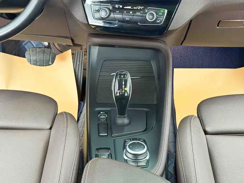 BMW X1 2022 — фото 17