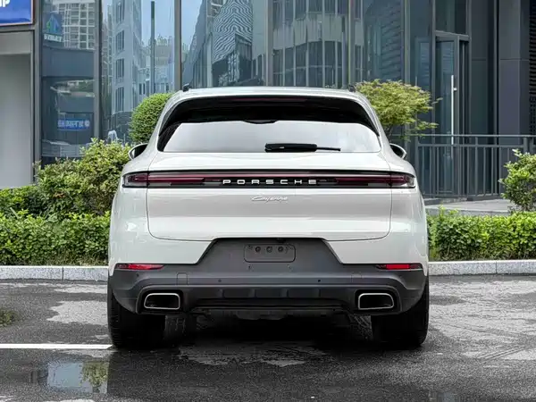 Porsche Cayenne 2024