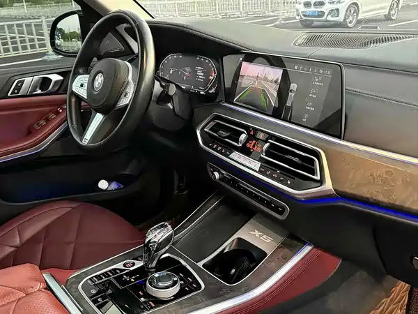 BMW X5 2023