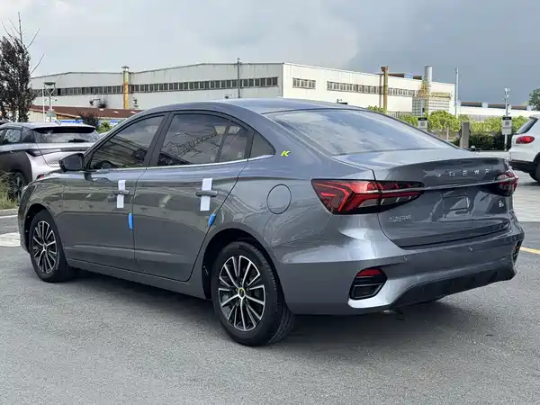 Roewe i5 2022