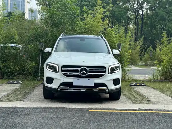 Mercedes-Benz GLB 2021