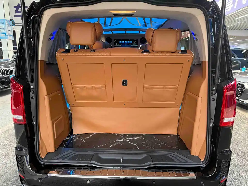 Mercedes-Benz Vito 2022 — фото 23
