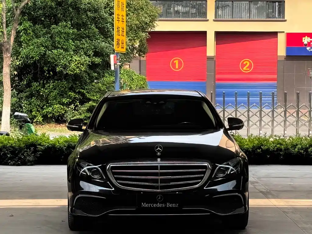 Mercedes-Benz E-Class 2017 — фото 2