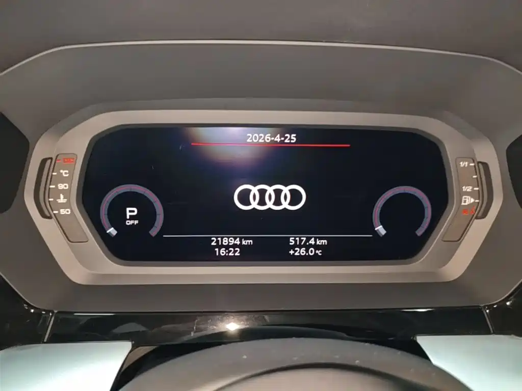 Audi A3 2023 — фото 12
