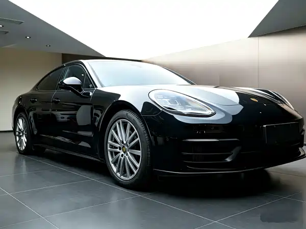 Porsche Panamera 2023