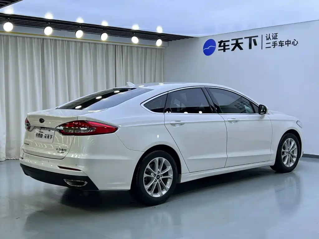 Ford Mondeo 2021 — фото 5