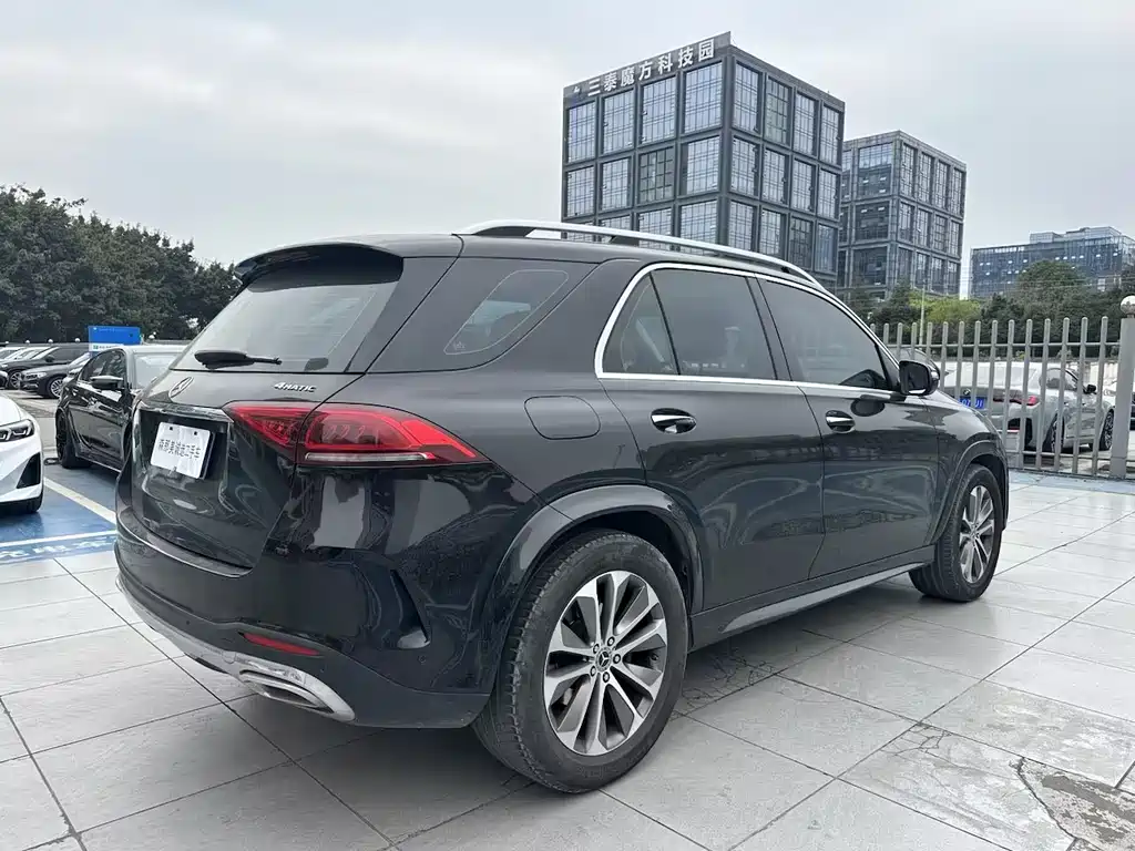 Mercedes-Benz GLE 2022 — фото 4