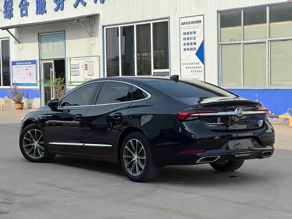 Buick LaCrosse 2020 — фото 3