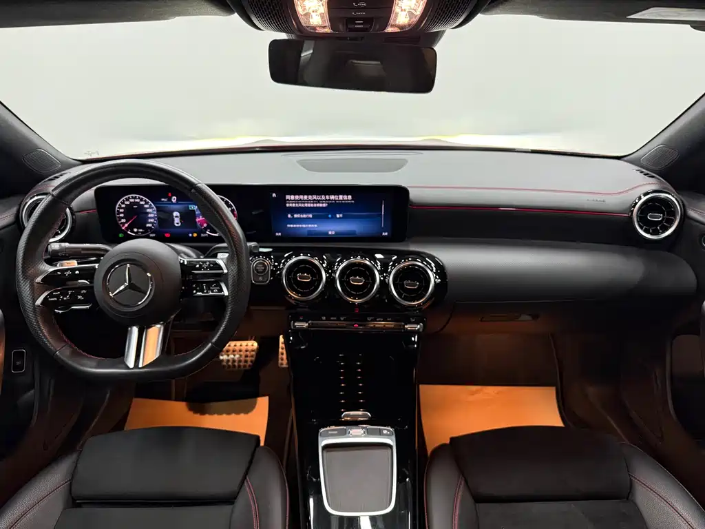 Mercedes-Benz CLA 2024 — фото 15