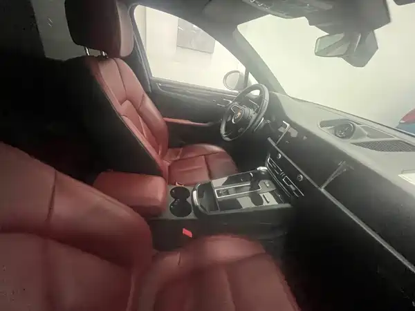 Porsche Macan 2022
