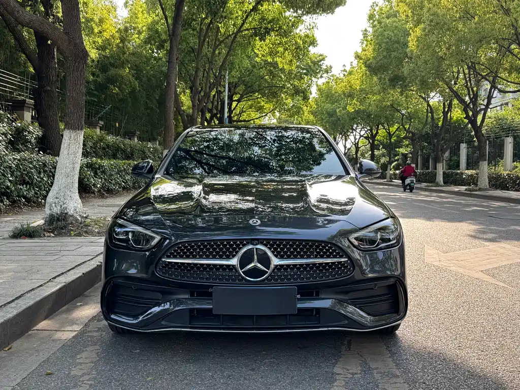 Mercedes-Benz C-Class 2025 — фото 2
