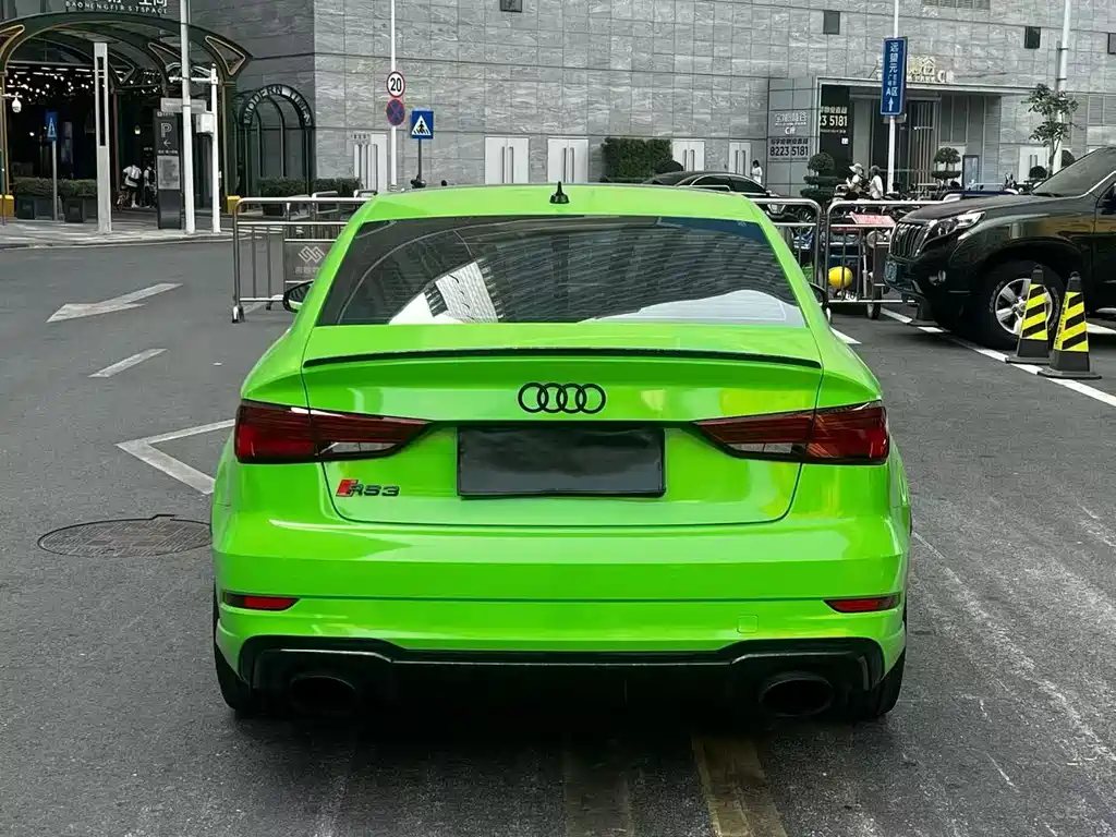 Audi RS 3 2019 — фото 9