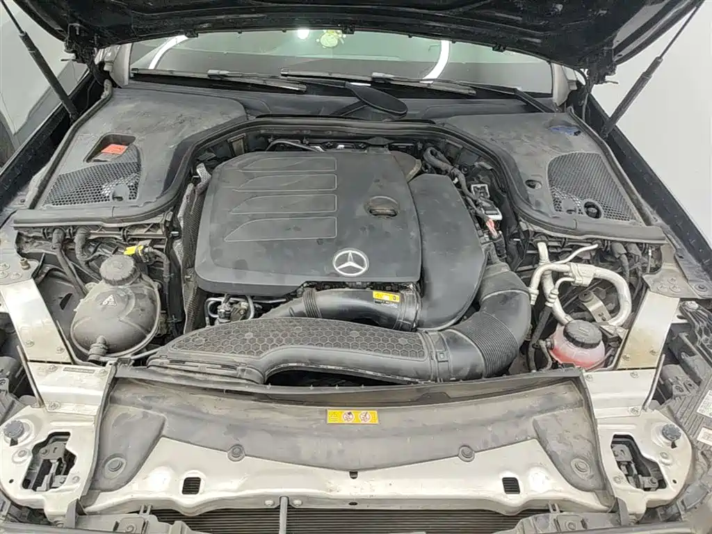Mercedes-Benz E-Class 2021 — фото 20