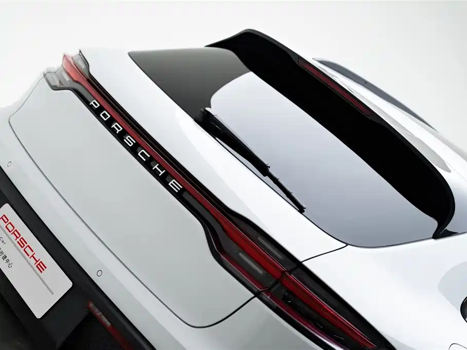 Porsche Macan 2023 — фото 7