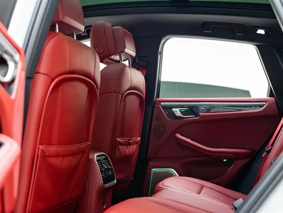 Porsche Macan 2023 — фото 10