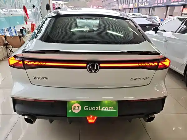 Changan UNI-V 2022