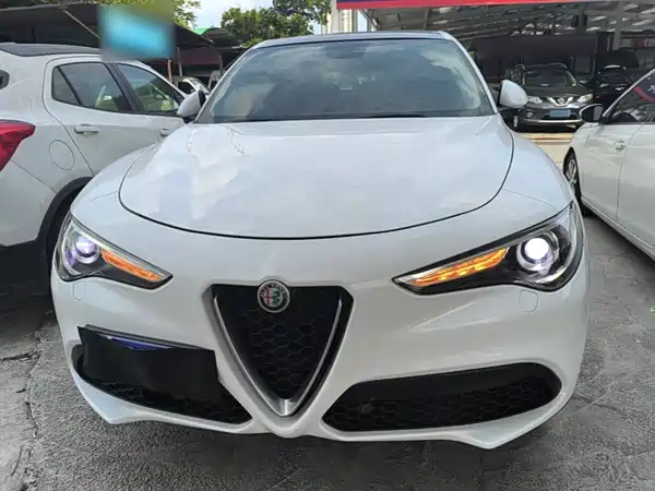 Alfa Romeo Stelvio 2019