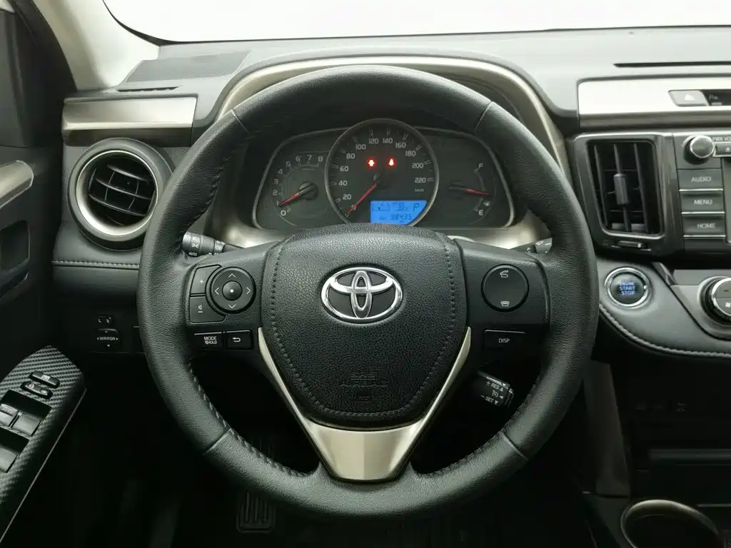 Toyota RAV4 2014 — фото 11