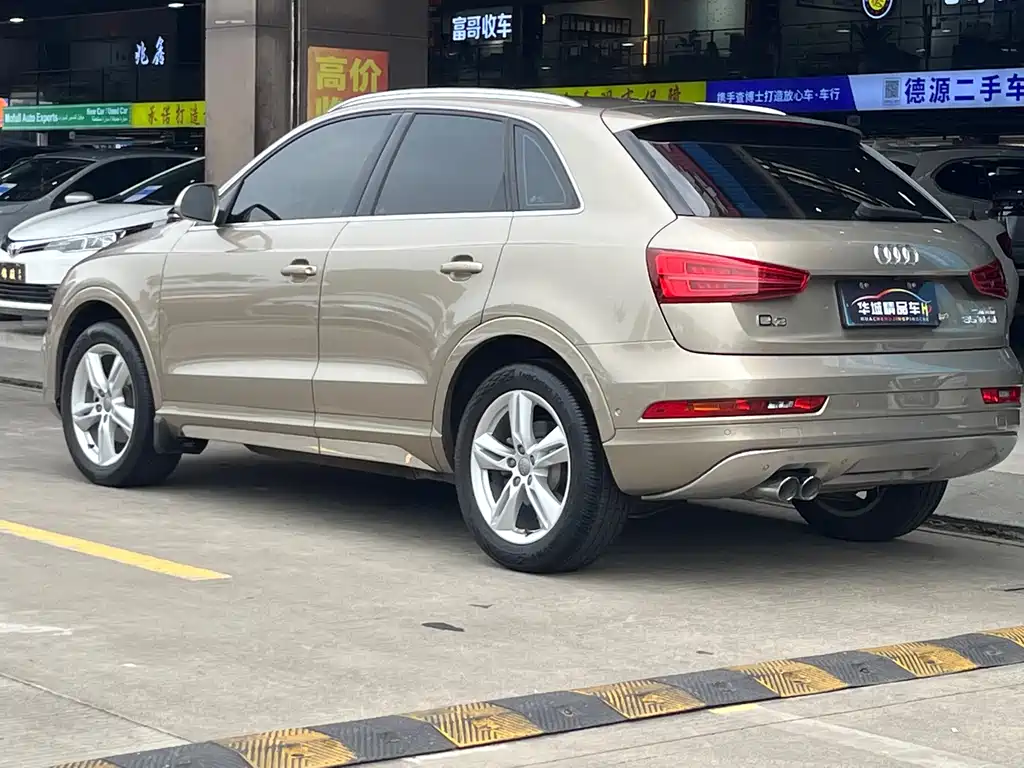 Audi Q3 2017 — фото 10